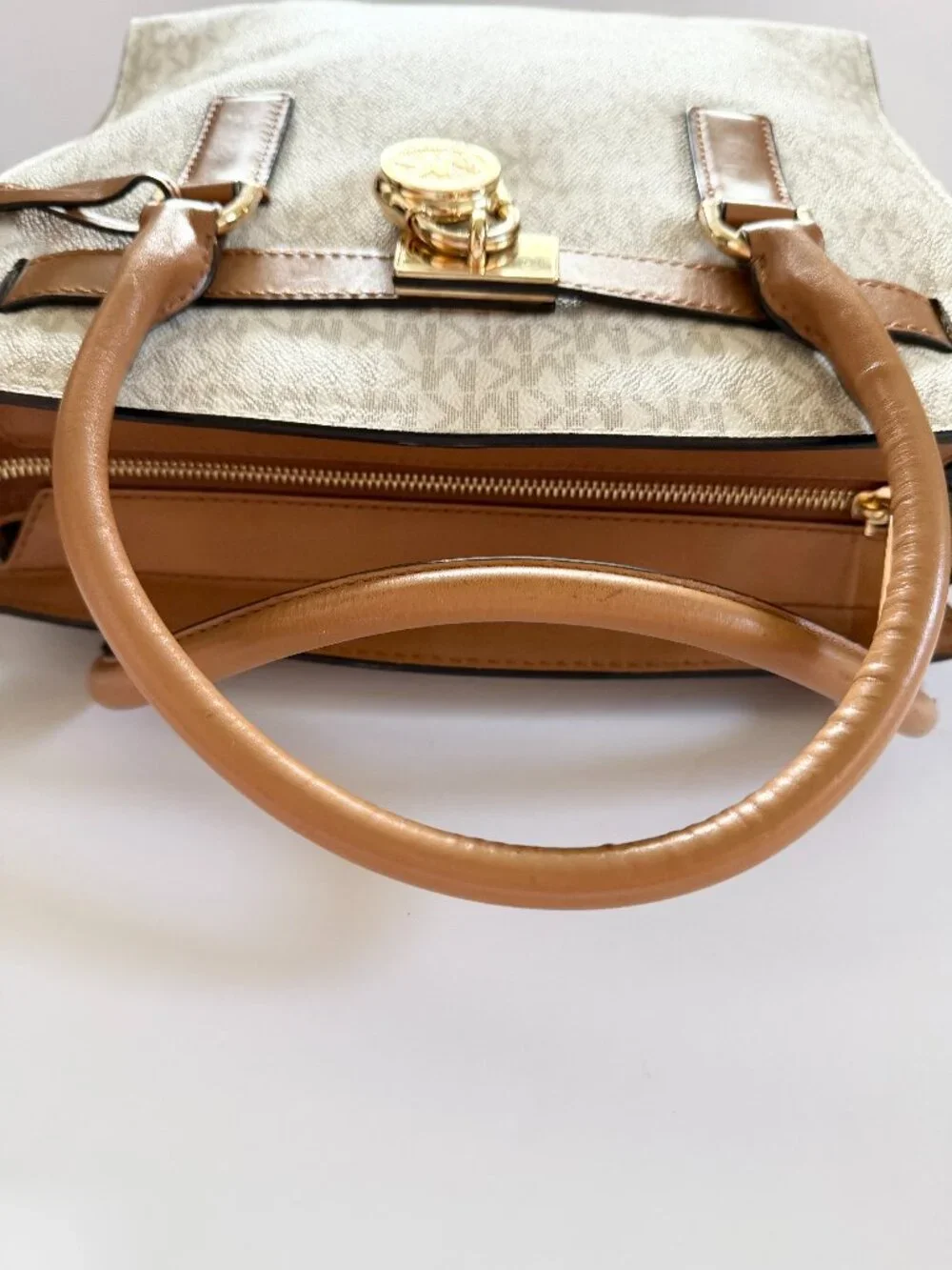 Michael Kors classic michael